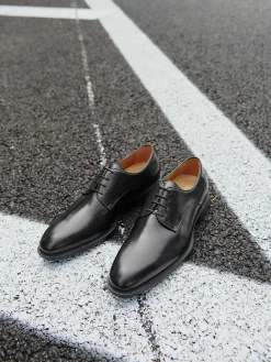 Altitude Leather Derby Shoes
