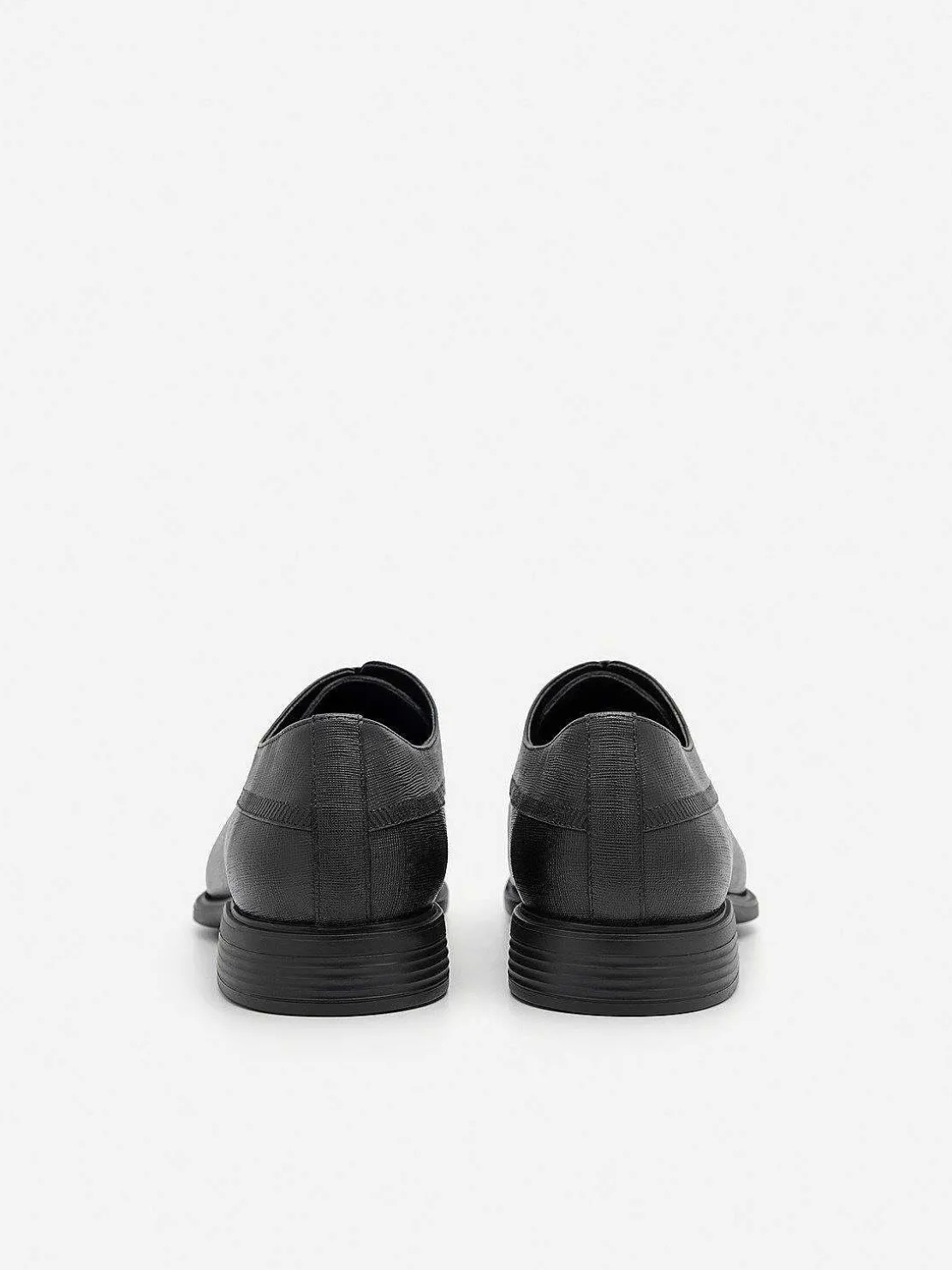 Altitude Lightweight Embossed Derby Shoes