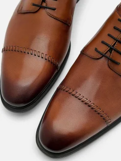 Altitude Lightweight Leather Derby Shoes