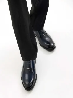 Altitude Lightweight Leather Oxford Shoes