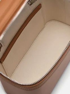 Ari Boxy Shoulder Bag