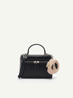 Ari Boxy Shoulder Bag