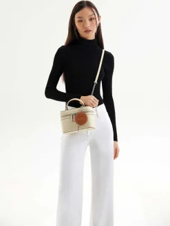 Ari Boxy Shoulder Bag