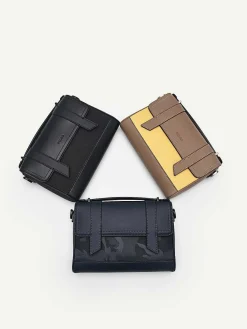Asbel Messenger Bag