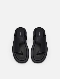 Este Thong Sandals