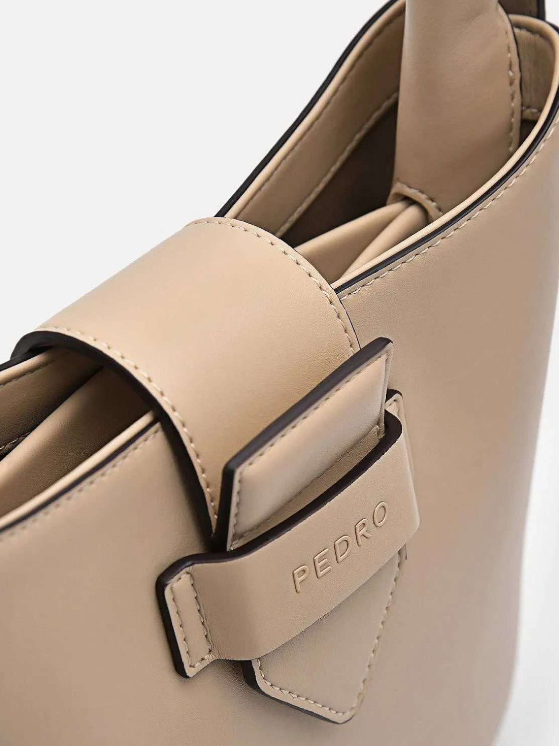 Fadia Shoulder Bag