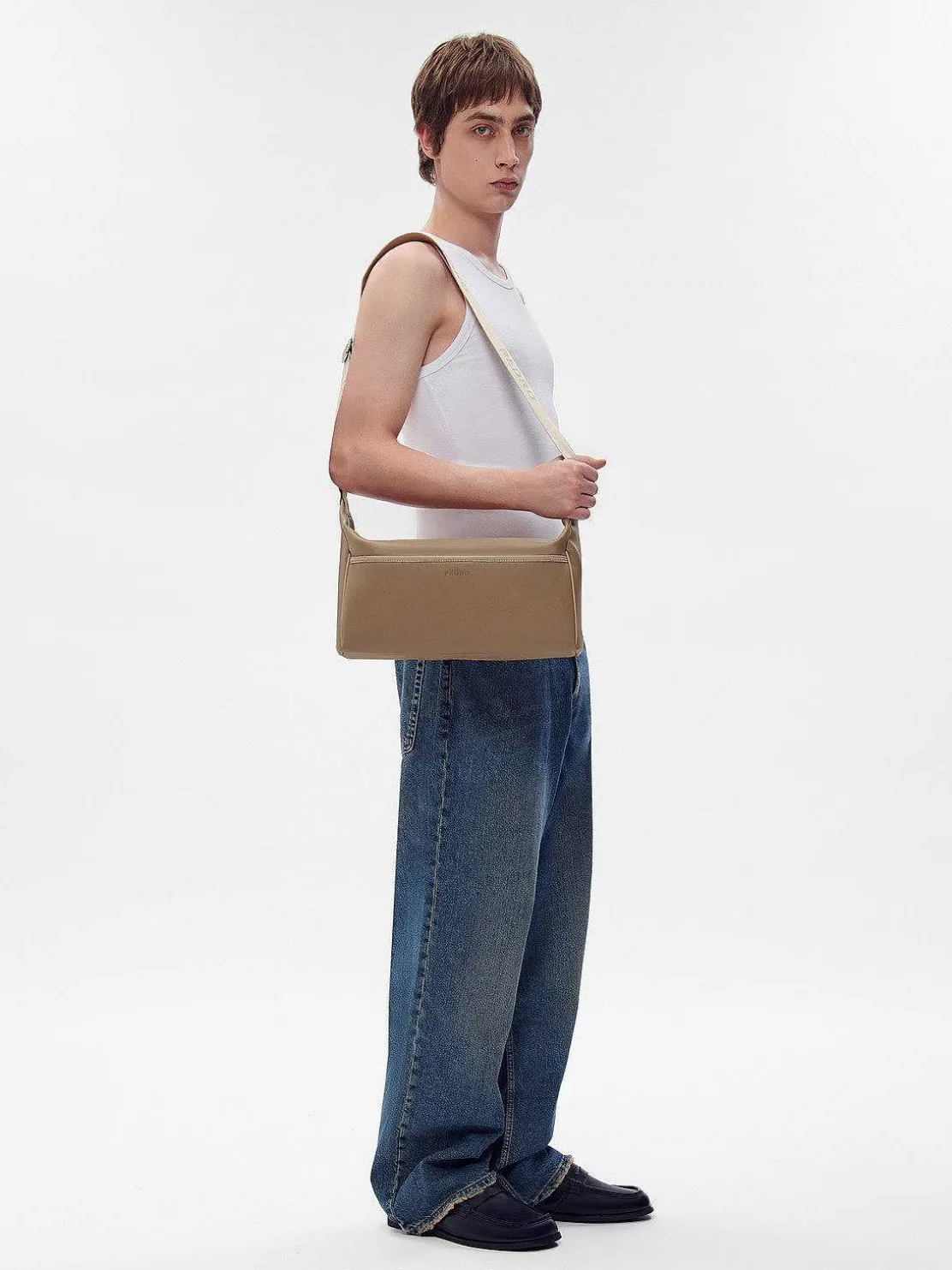 Francis Sling Bag