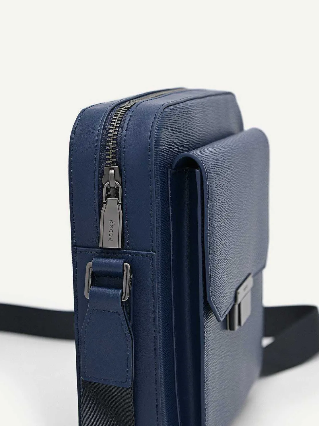 Henry Leather Sling Bag
