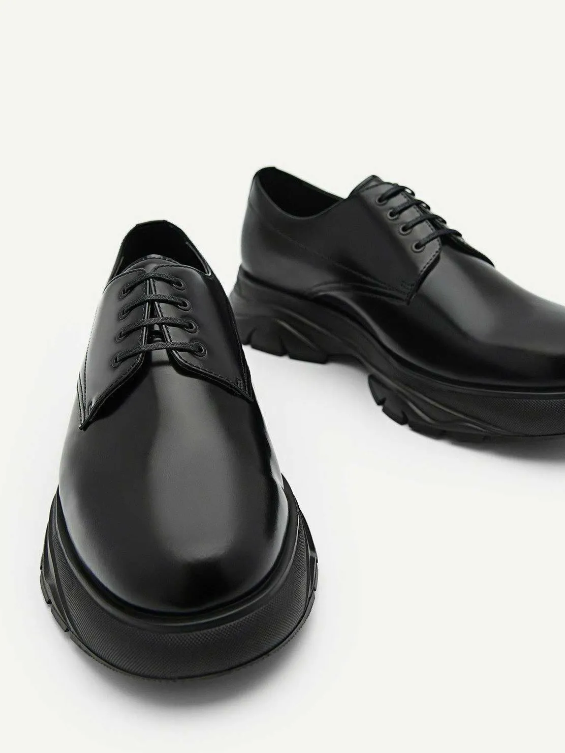 Hybrix Leather Derby Shoes