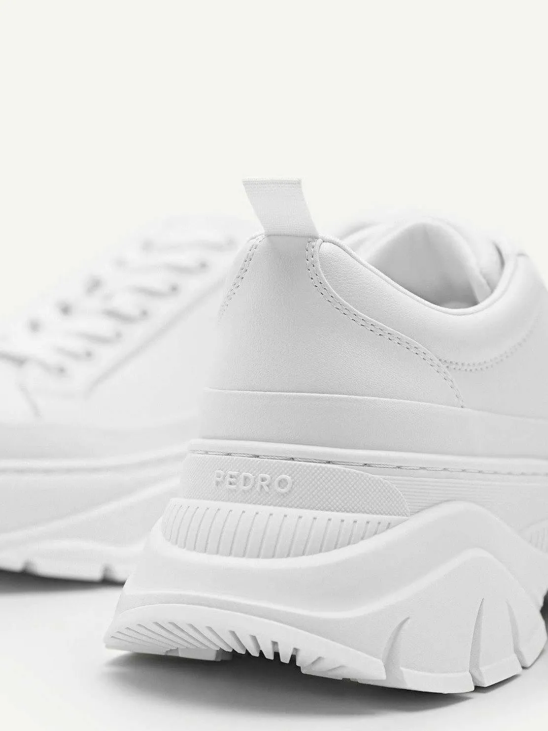 Hybrix Sneakers