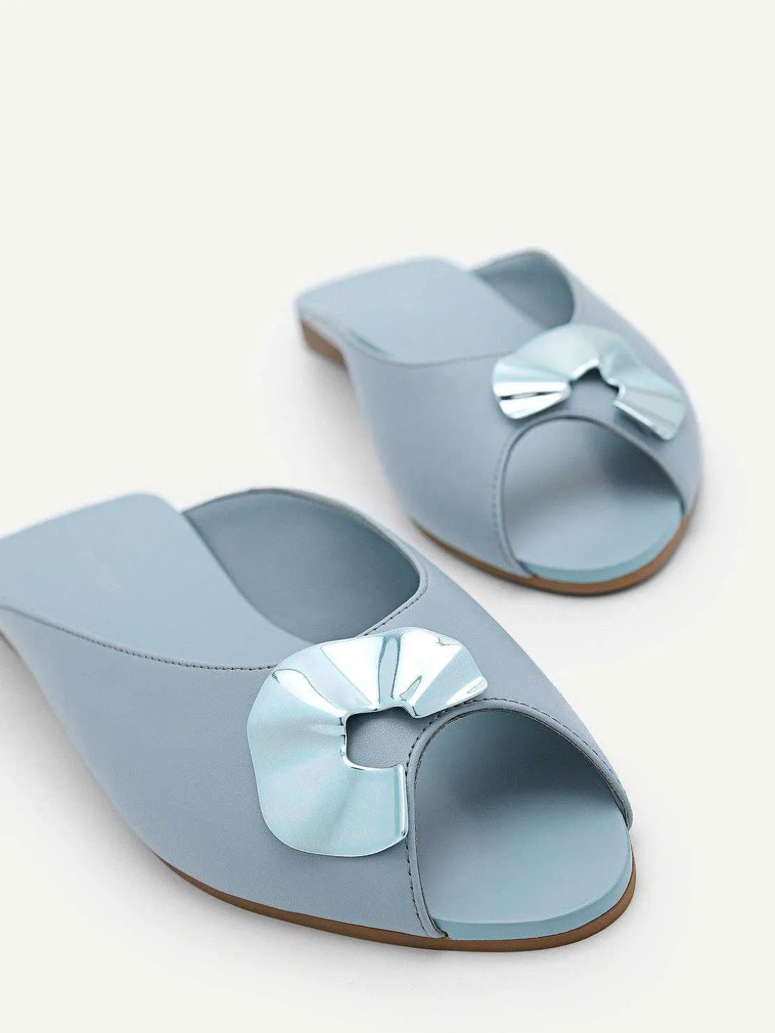Iris Flat Sandals