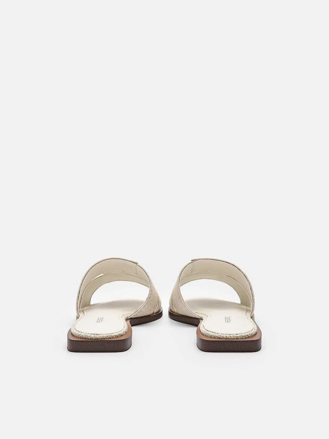 Iza Flat Sandals