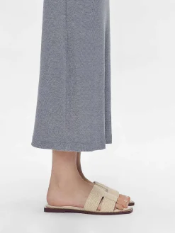 Iza Flat Sandals