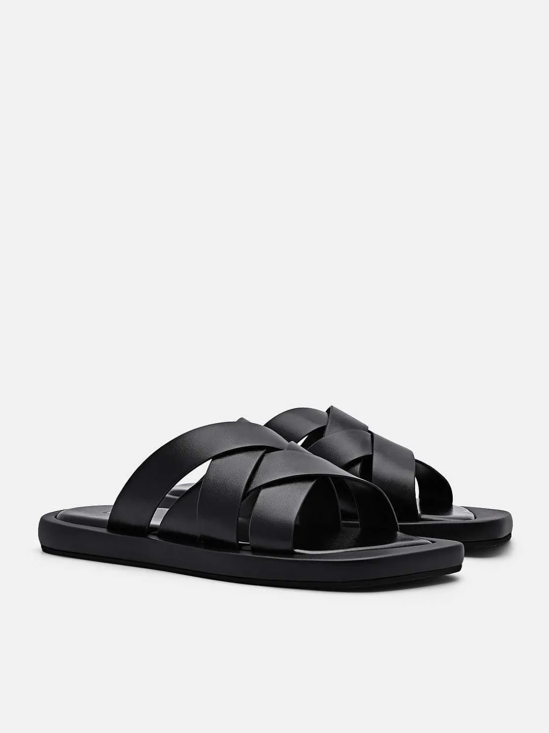 Izzie Flat Sandals