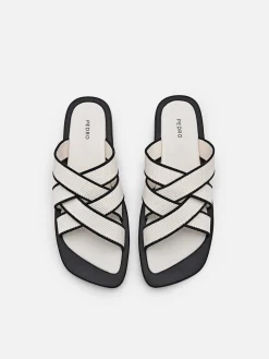 Izzie Flat Sandals