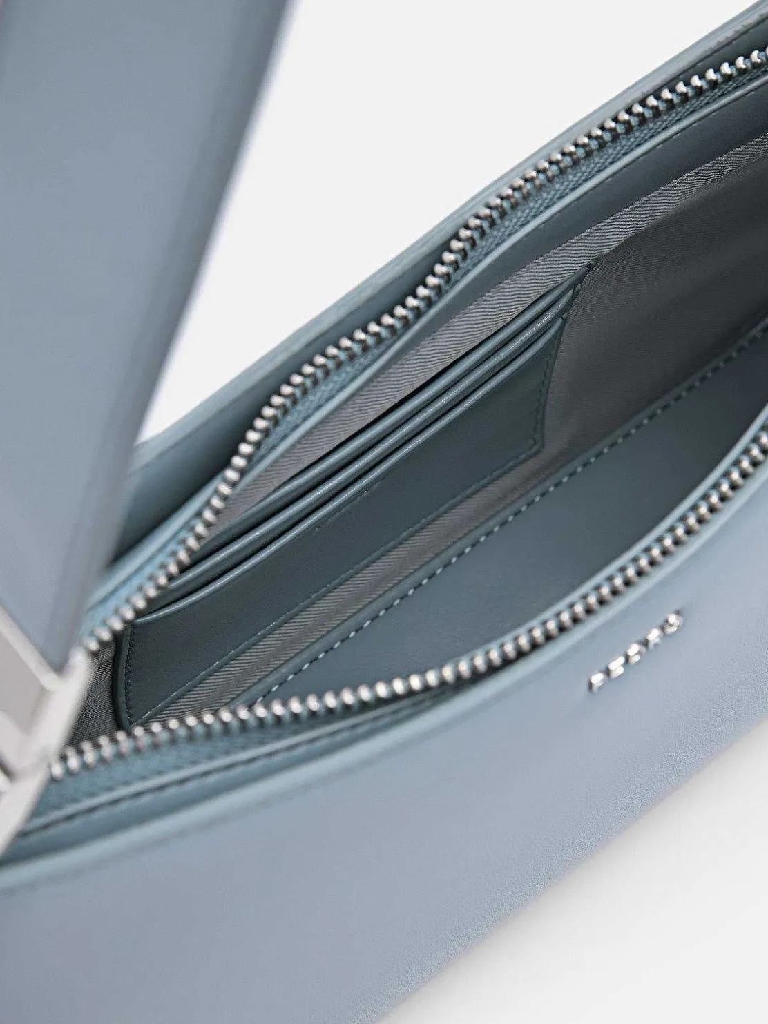 Jatte Shoulder Bag