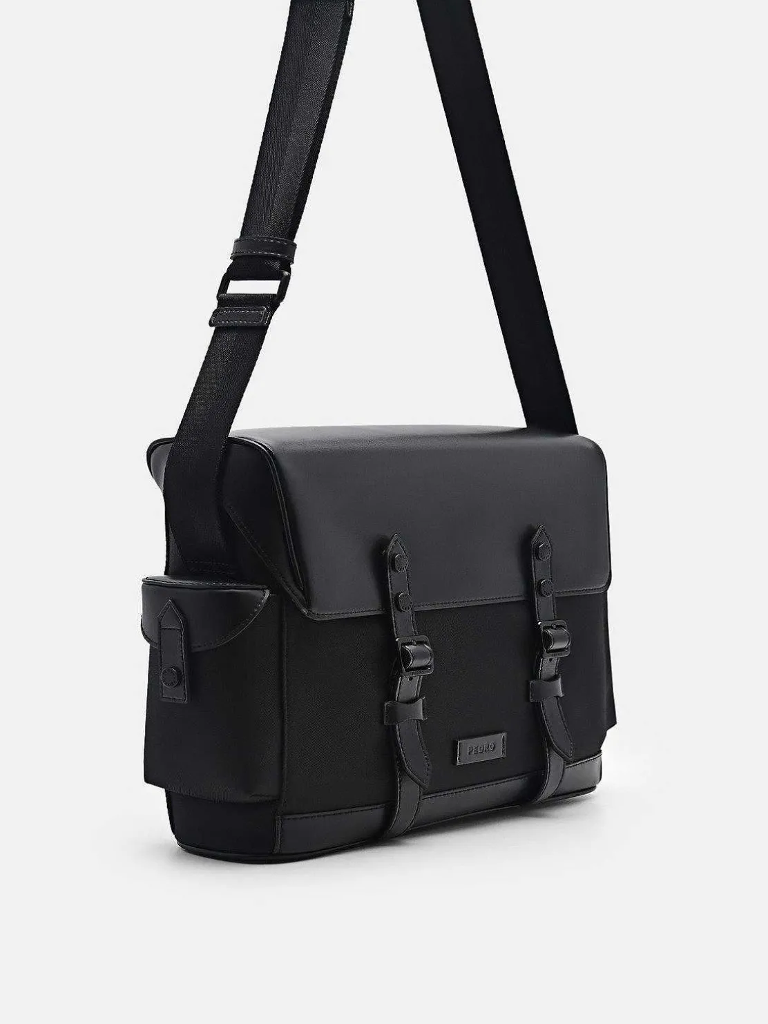 Jones Nylon Messenger Bag