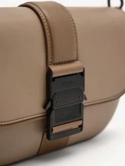 Kane Sling Bag