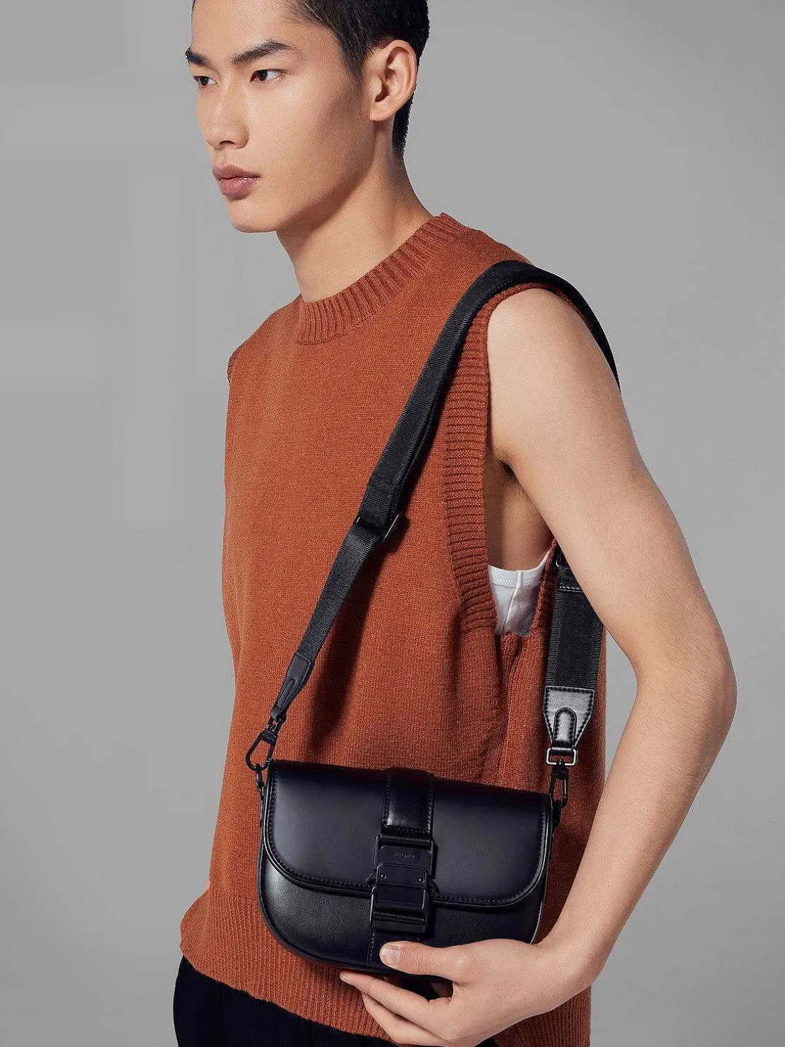 Kane Sling Bag