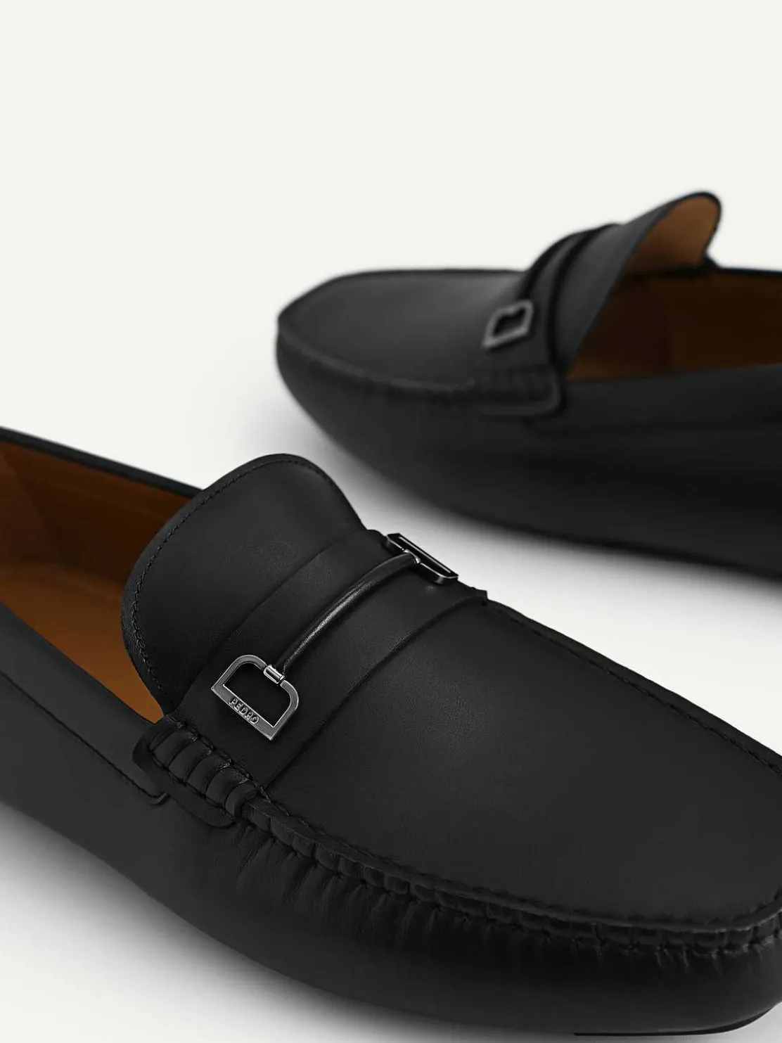 Leather Driving Shoes With Metal Bit
