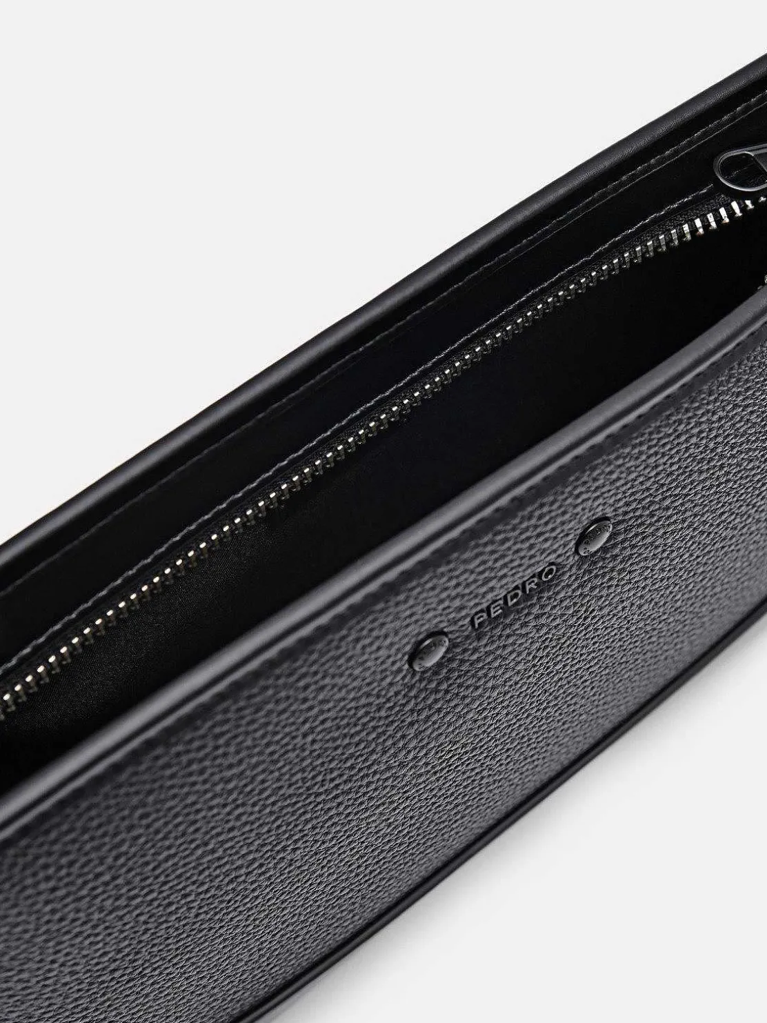 Luc Sling Bag