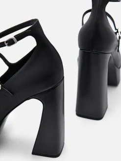 Mara Leather Pumps