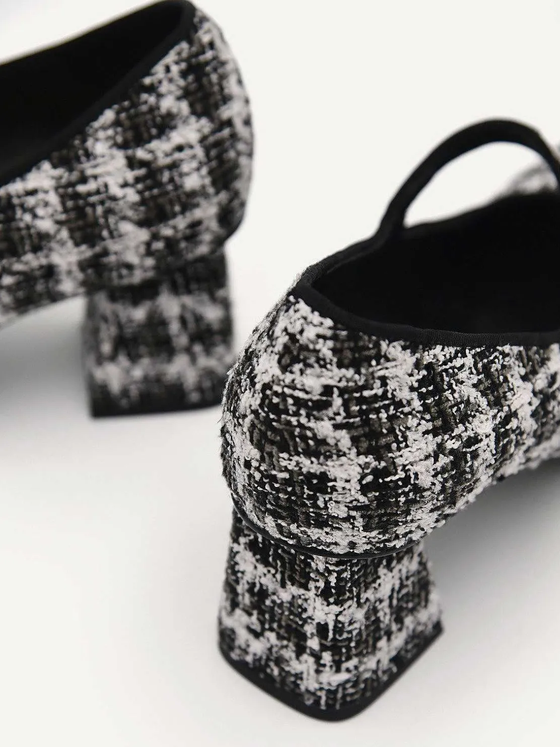 Mastaba Heels