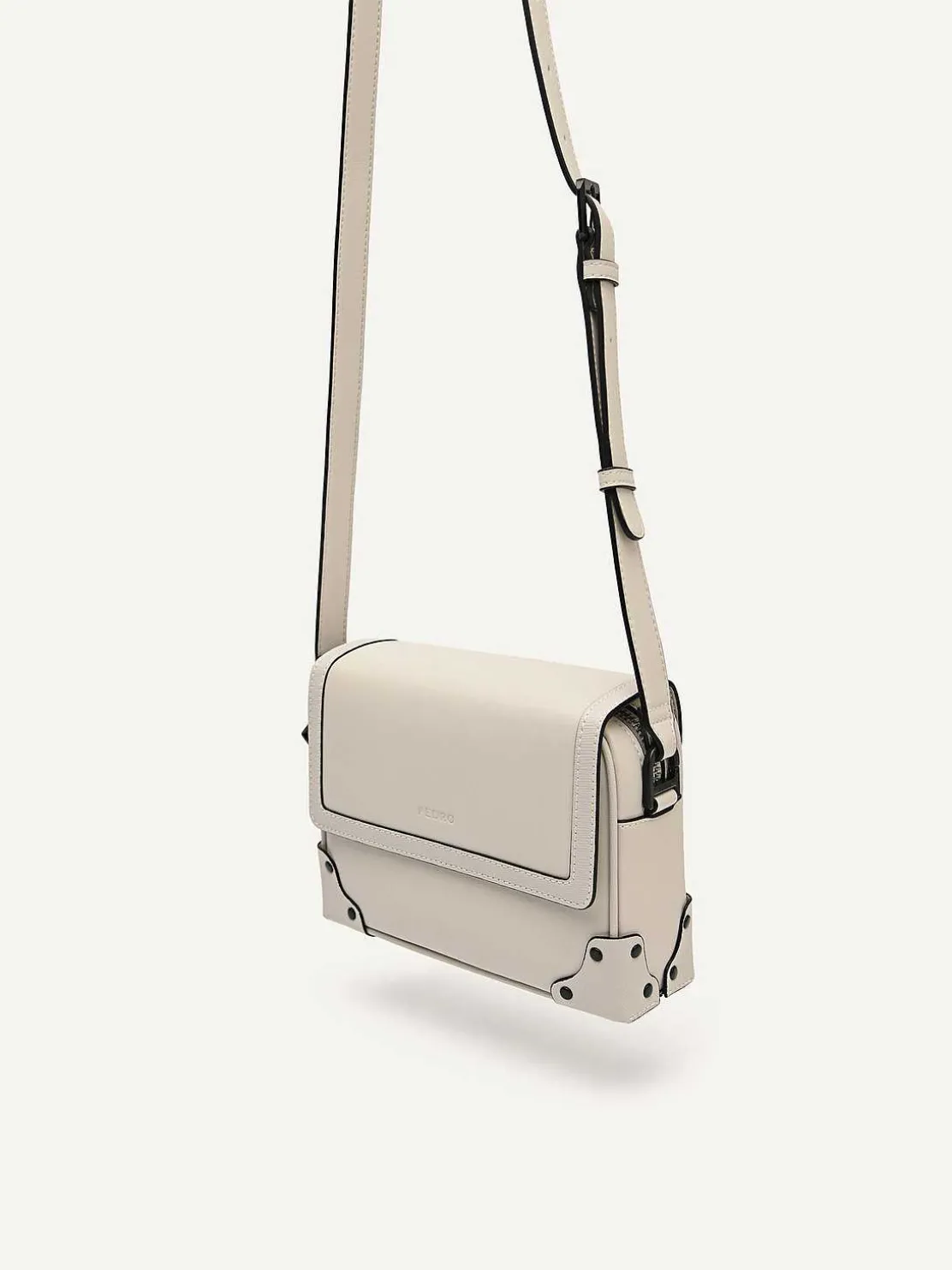 Norton Boxy Sling Bag