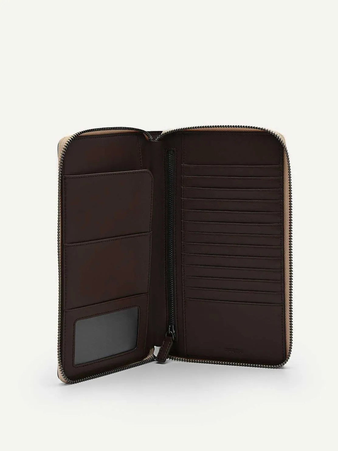 Oliver Leather Travel Organiser