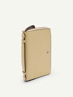 Oliver Leather Travel Organiser