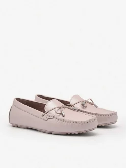Pearlized Calf Leather Bow Driving Shoes