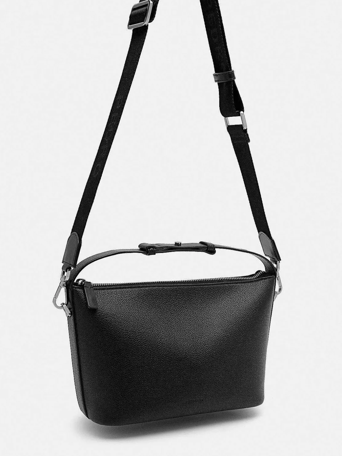 Robin Sling Bag