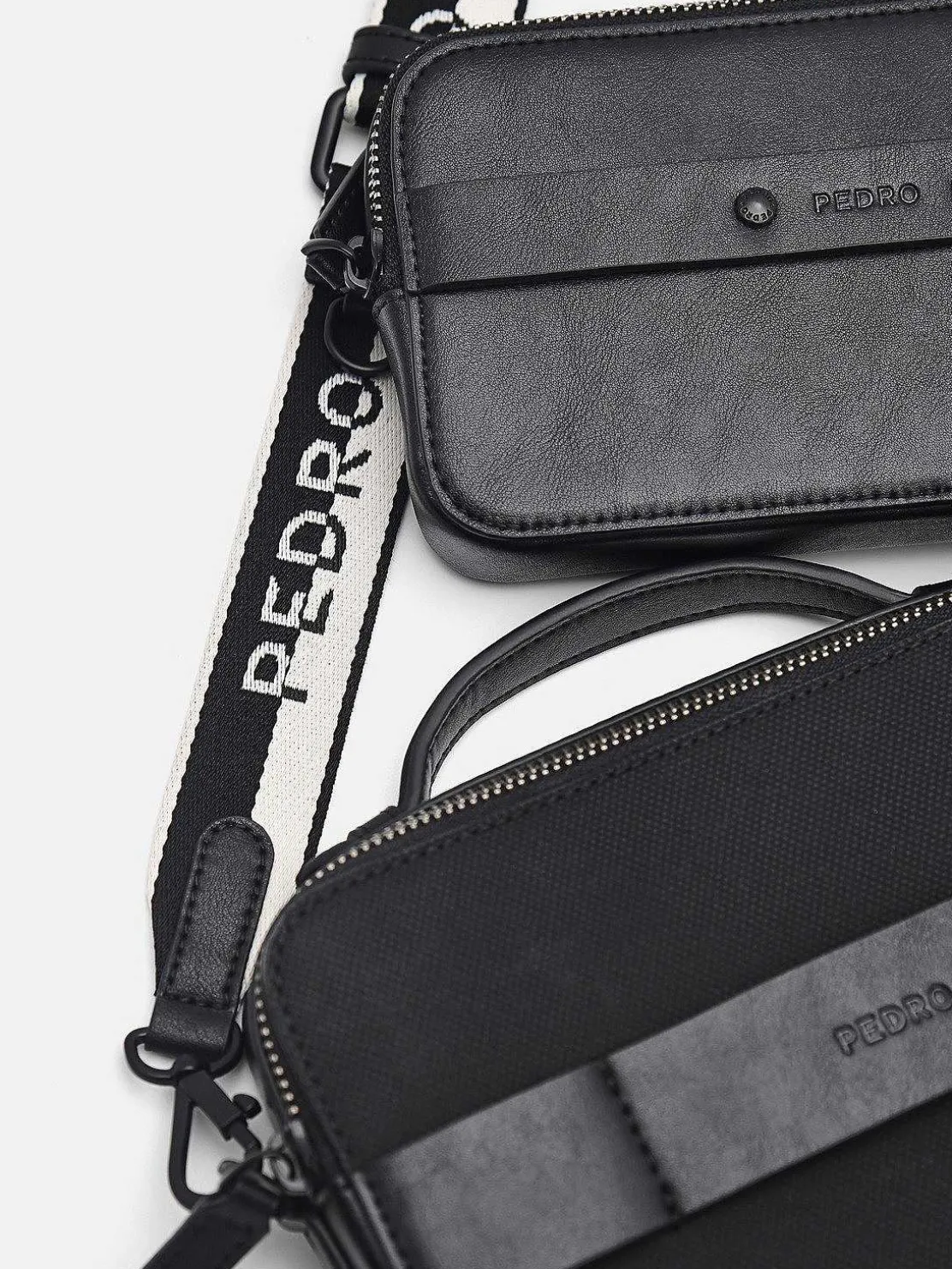 Smith Sling Bag