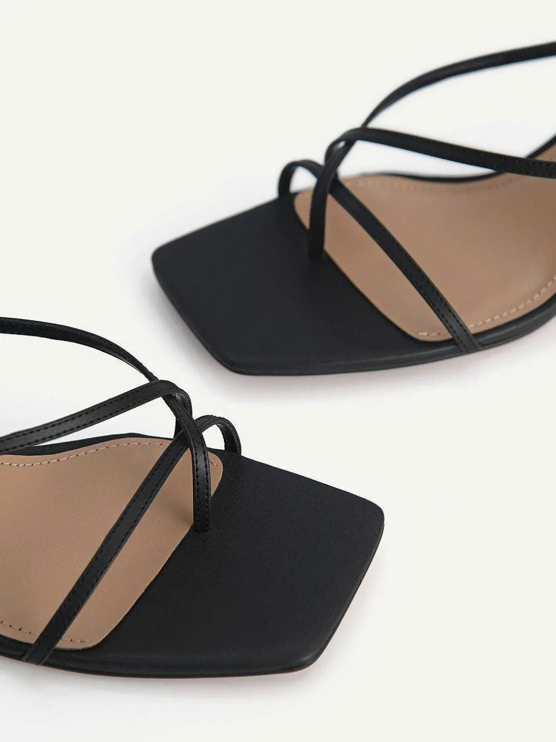 Strappy Toe Loop Heel Sandals