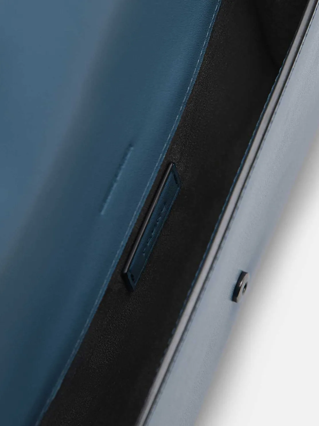 Taper Leather Phone Pouch