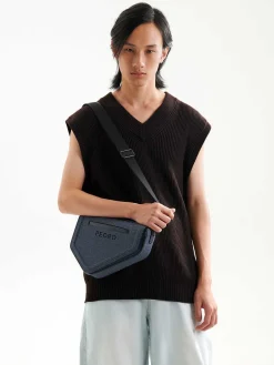 Taper Sling Bag