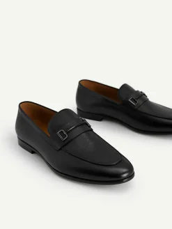 Textured Leather Loafers With Metal Bit