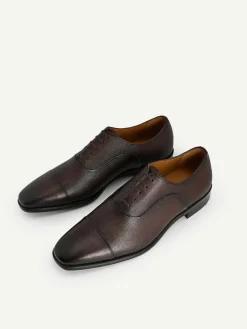 Textured Leather Oxford Shoes