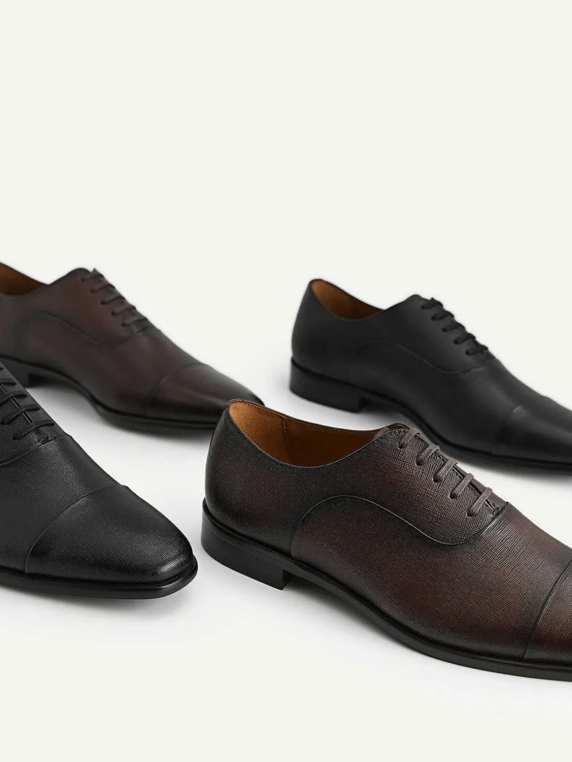 Textured Leather Oxford Shoes