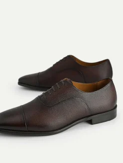 Textured Leather Oxford Shoes