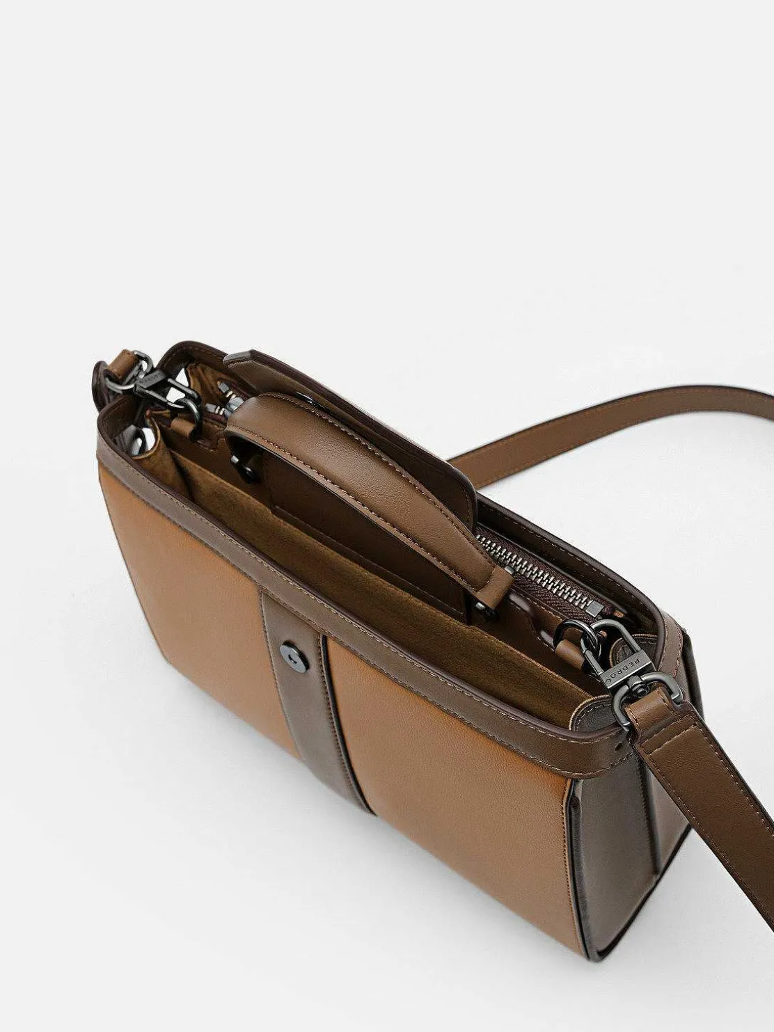Truman Sling Bag