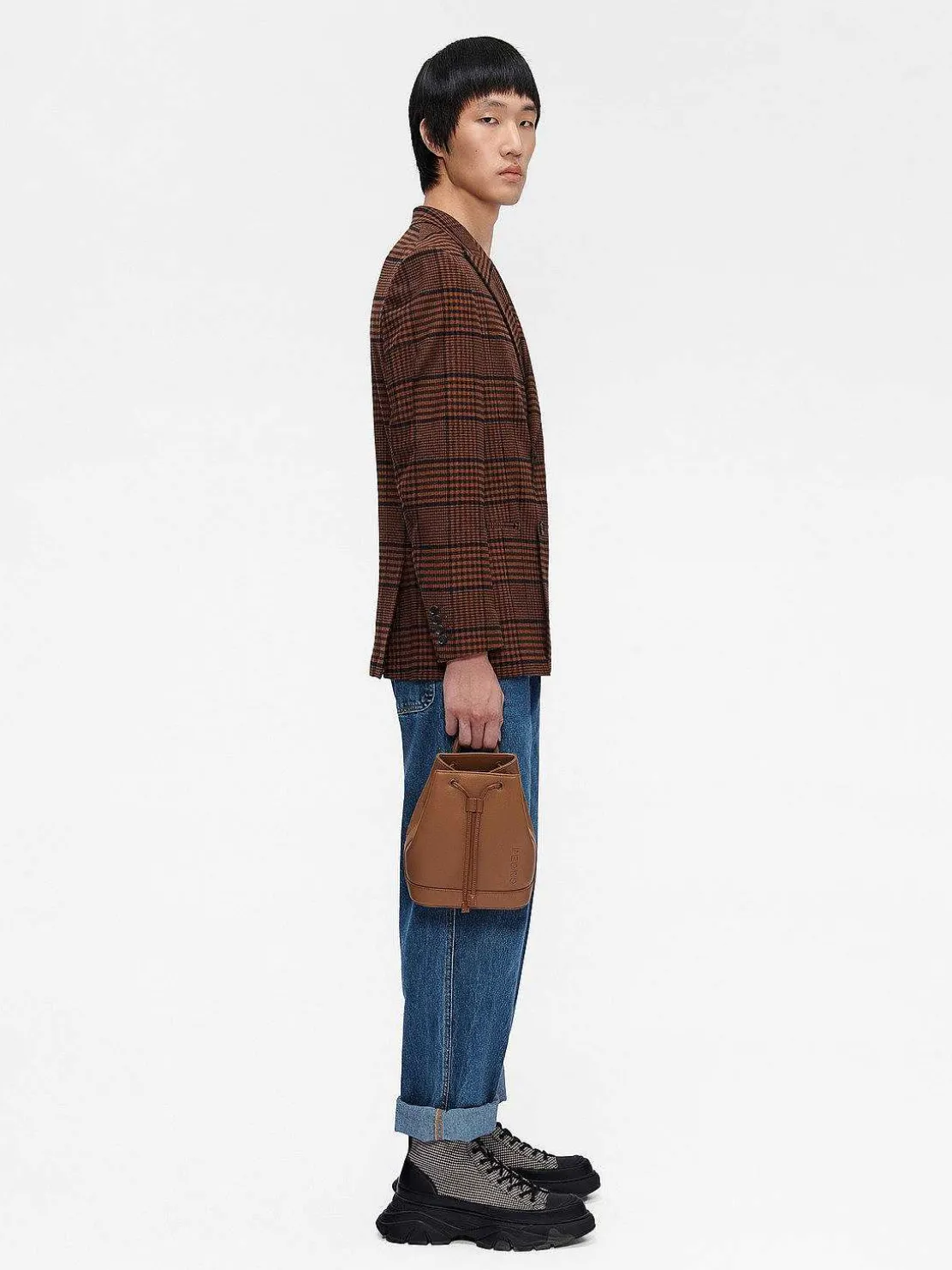 Walter Sling Bag