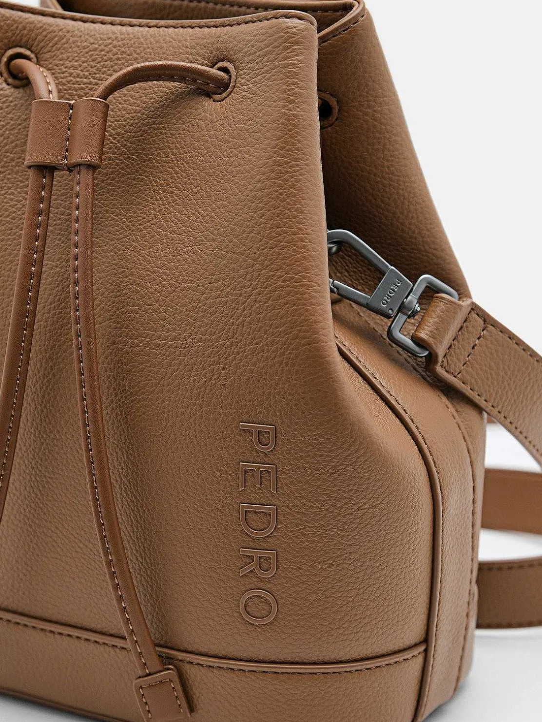 Walter Sling Bag