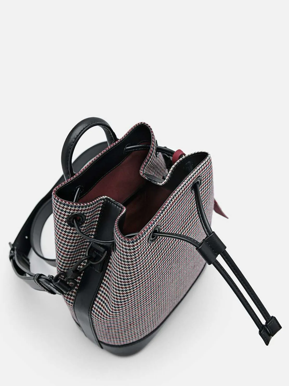 Walter Sling Bag